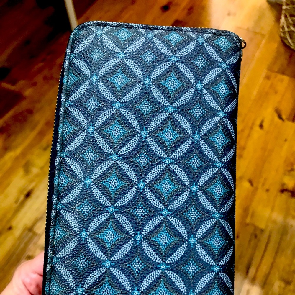 Fossil zip wallet